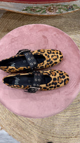 Vista da sopra soletta in pelle. Made in Italy