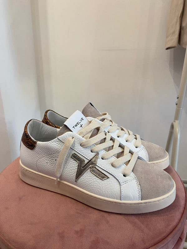 Sneakers twelve
