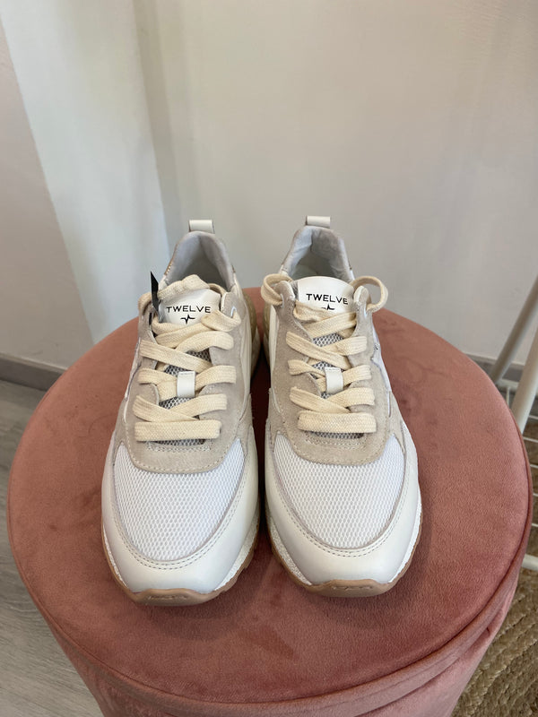 Sneakers twelve