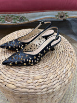 Ovye- Slingback con borchie
