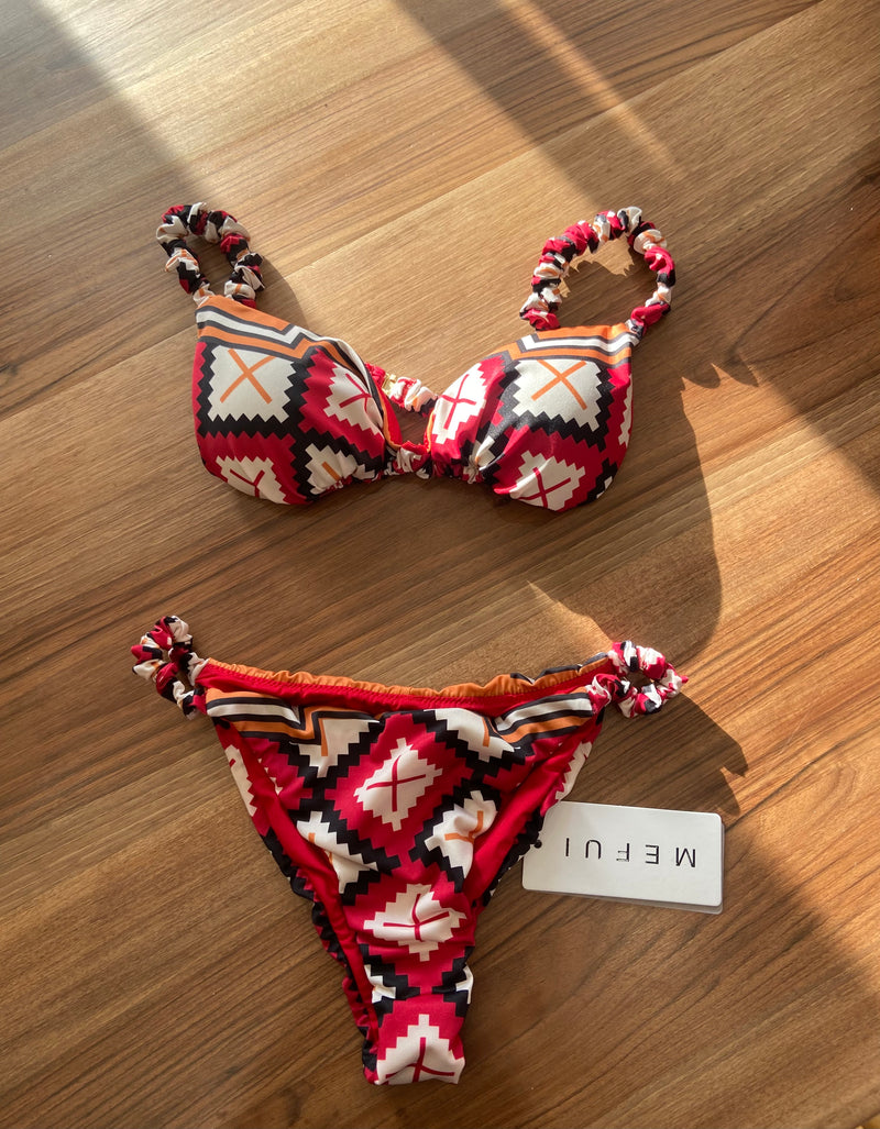Bikini triangolo arricciato