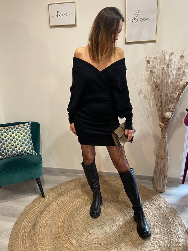 Abito maglia scollo spalle