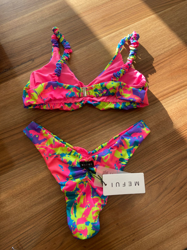 Bikini top fantasia